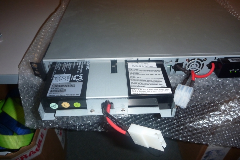 ups-battery-replacement_P1000113