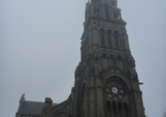 Brest_smaller_P1010654-gothic-church-daytime